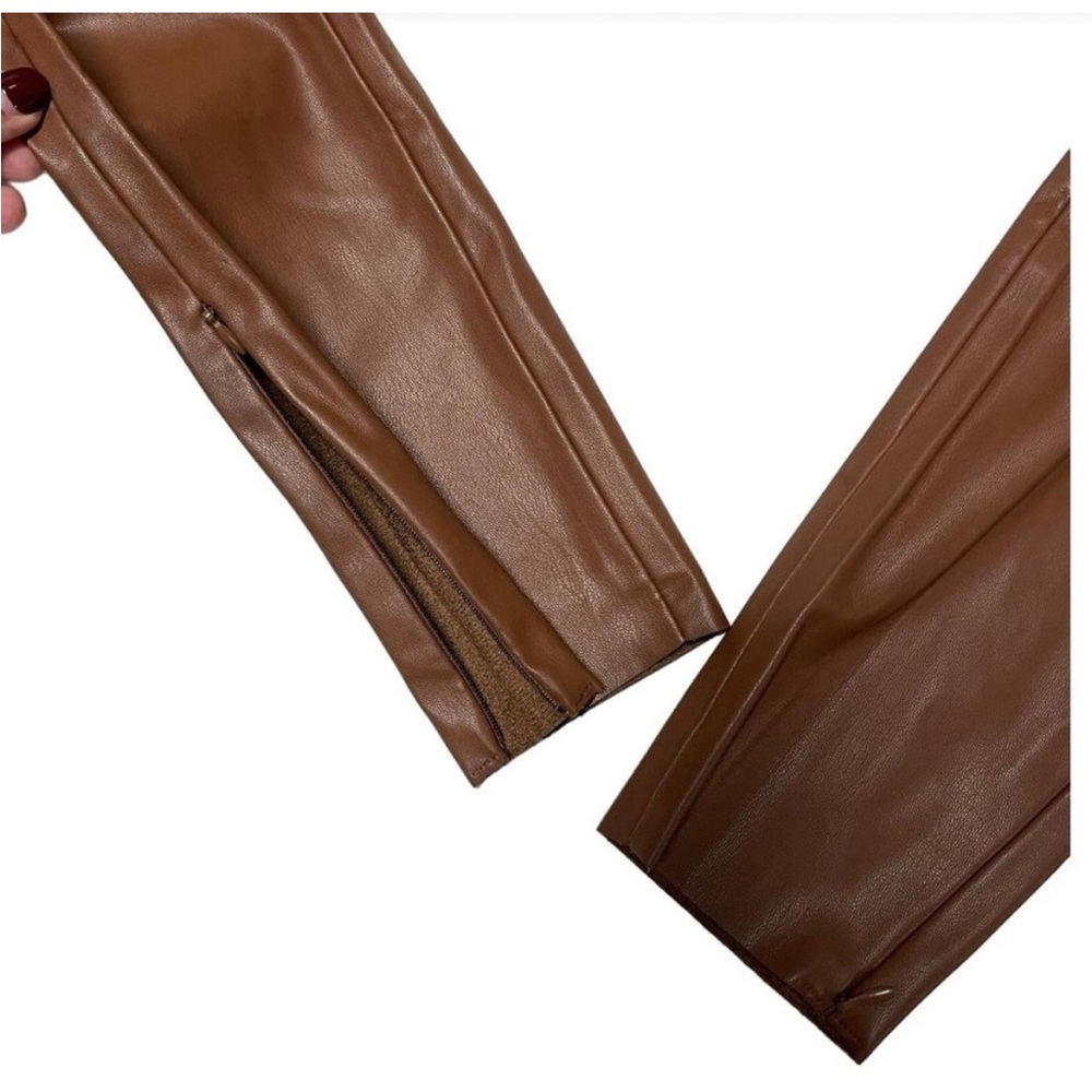 NWOT: 🤎 Zara Tan Brown Faux Leather Leggings Pants
Skinny Pants Size XS 📦 - Picture 4 of 12